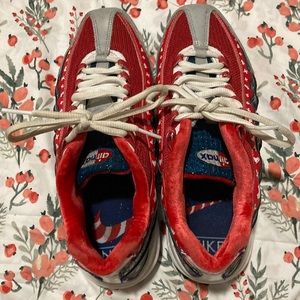 I am selling these Nike air max Christmas shoes